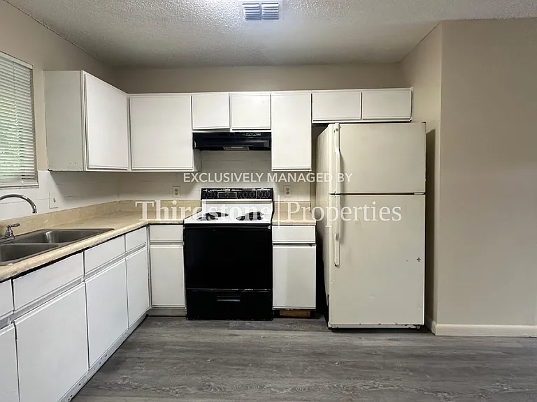5128 Westchase Ct #4 — Photo 4