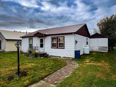 360 S Main St, Prairie City, OR, 97869