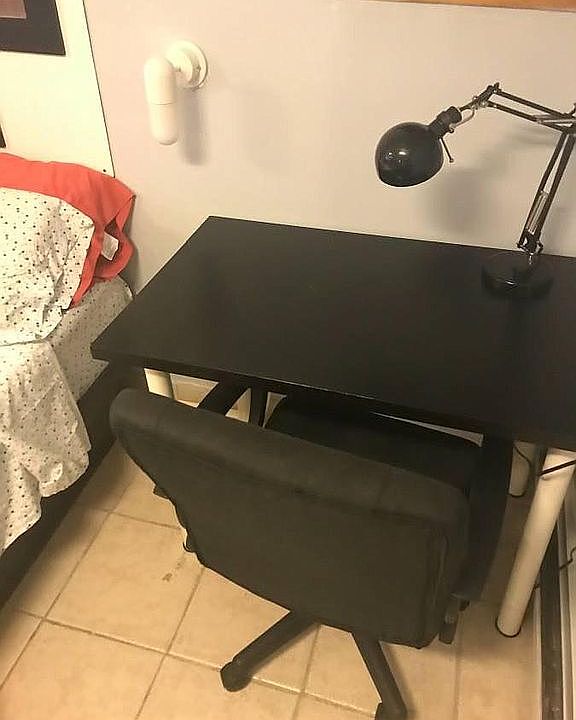 Desk & chair