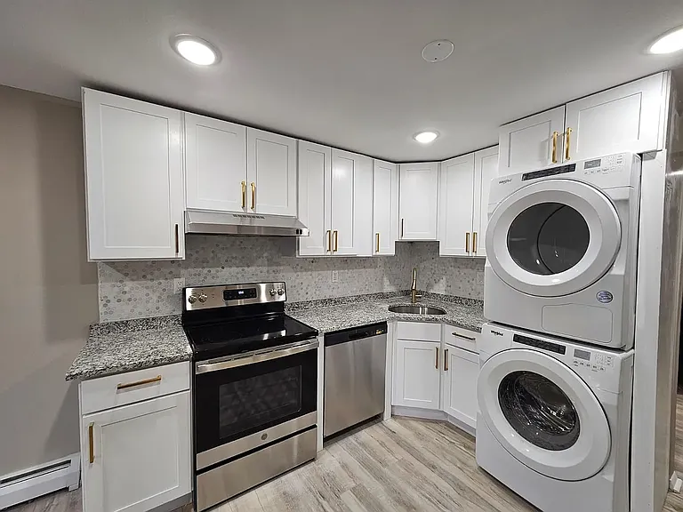 87 B17ruby Rd #17 — Photo 2