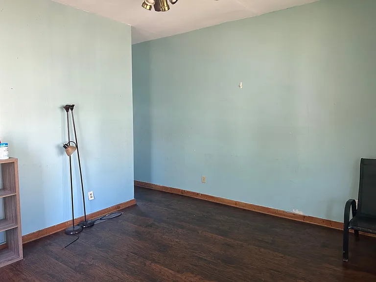 18 Rogge St #A — Photo 7