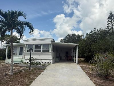 7690 SE Eagle Avenue, Hobe Sound, FL, 33455