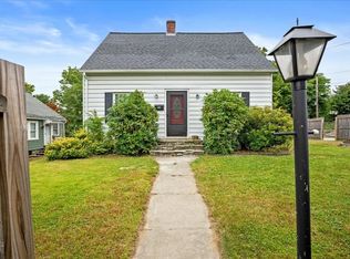 28 Ball St, Worcester, MA 01603