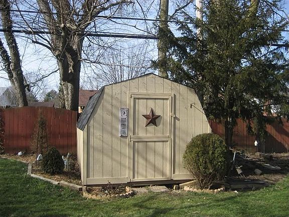 4th image of 5025 Dobbs Dr