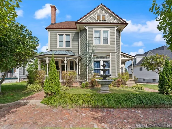 830 Cedar Bough Place, New Albany, IN 47150