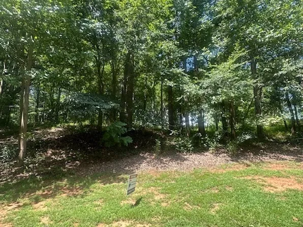 1332 Red Cedar Rd, Commerce, GA 30530