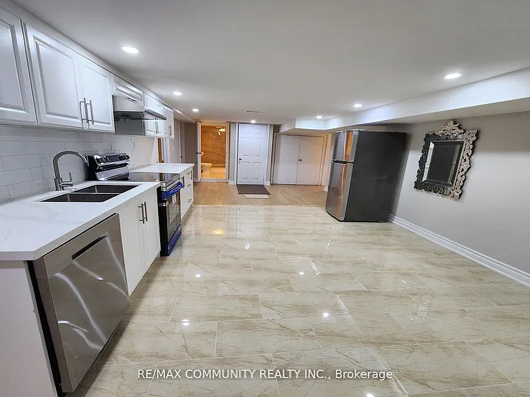 23 Singleton St #BASEMENT — Photo 13