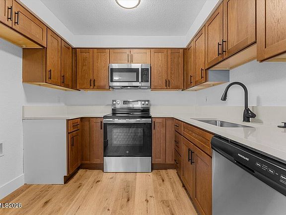 5th image of 13850 Mount Babcock St