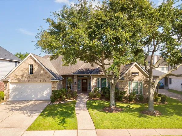 913 Elm Pointe, League City, TX 77573