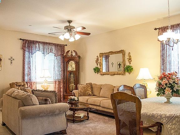 2nd image of 3010 SE Sunnyside Ct