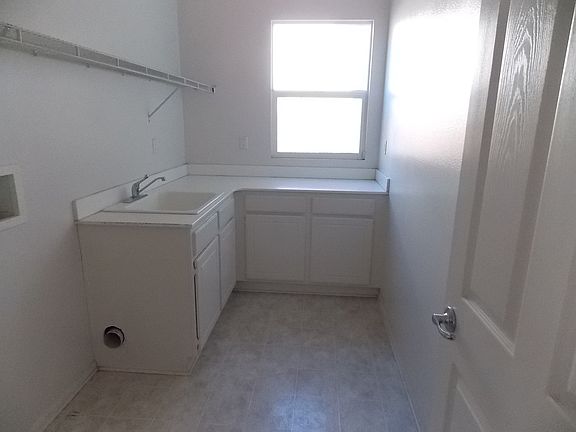 4th image of 13915 Monet St