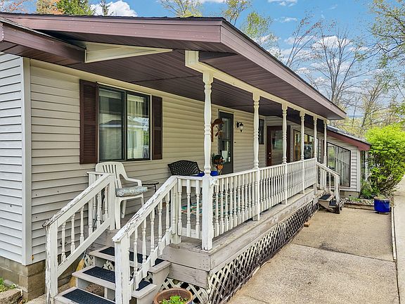4th image of 2208 Lake James Dr