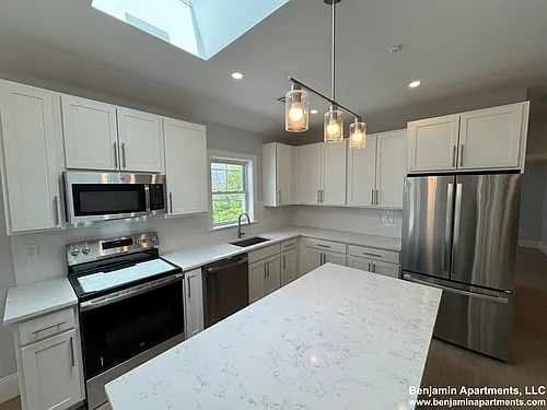 51 Fairbanks St Photo 1