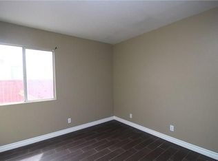 14072 Hillcrest Dr, Fontana, CA 92337