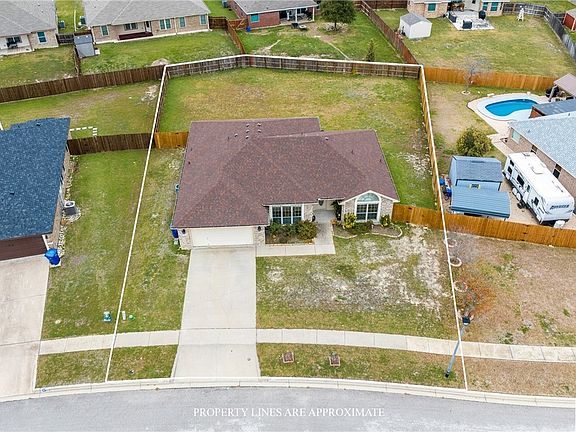 2nd image of 2501 Vernice Dr