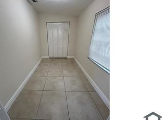 1828 NW 93rd Ter, Miami, FL 33147