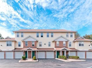 35 Ledgewood Rd APT 101, Groton, CT 06340