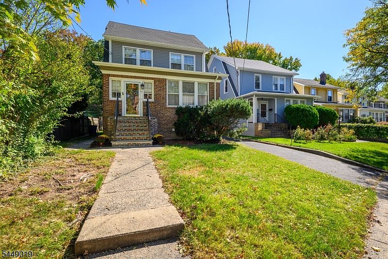 1st image of 52 Orchard Rd