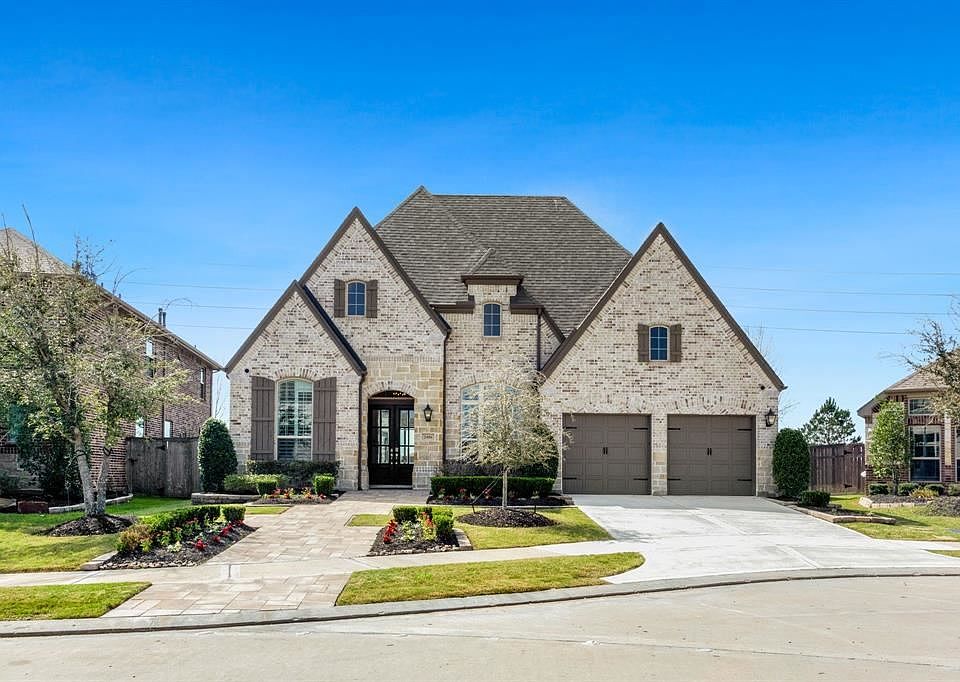 1st image of 2406 Sandhill Crest Ln