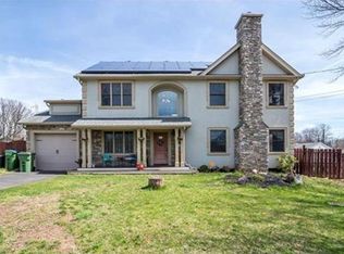 23 Adele Ct, Edison, NJ 08817