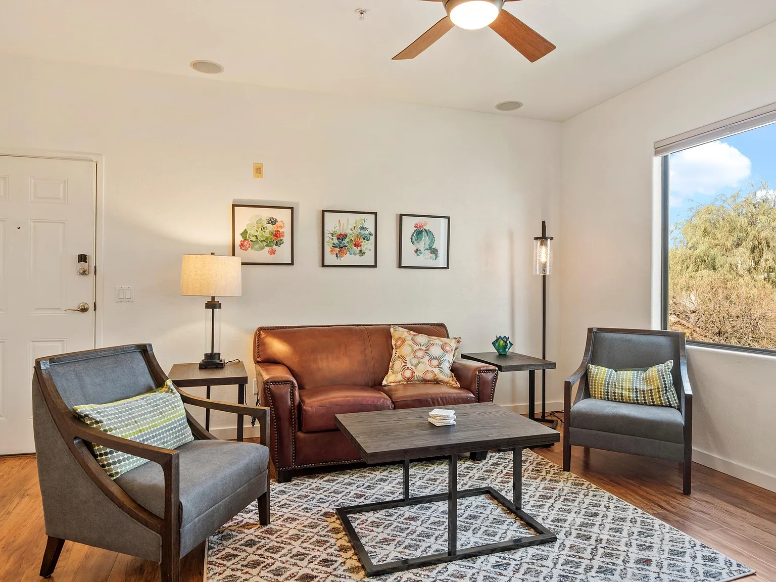 2 bed, 2.0 bath, 1036 sqft, $1,800 — Photo 3