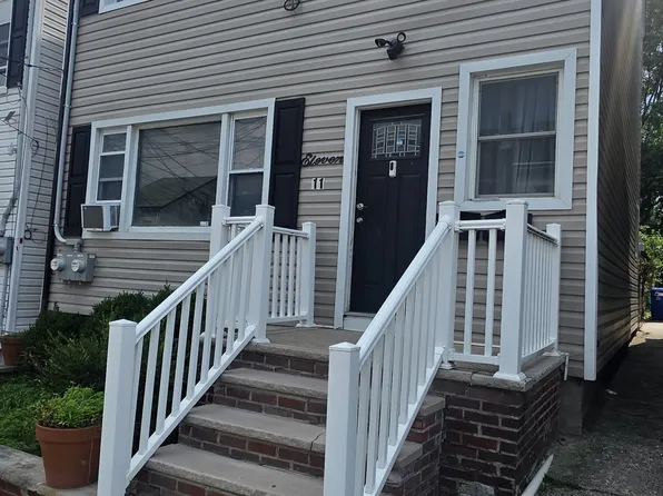 11 Brown Ave, Prospect Park, NJ 07508