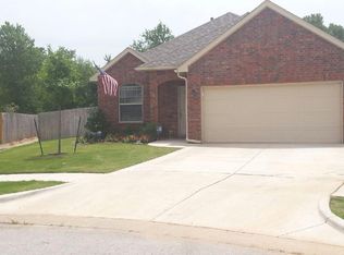 11120 SW 43rd Cir, Mustang, OK 73064