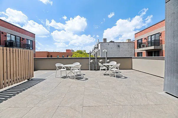 Rented by REAL New York | media 20