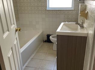 4823 N Warnock St, Philadelphia, PA