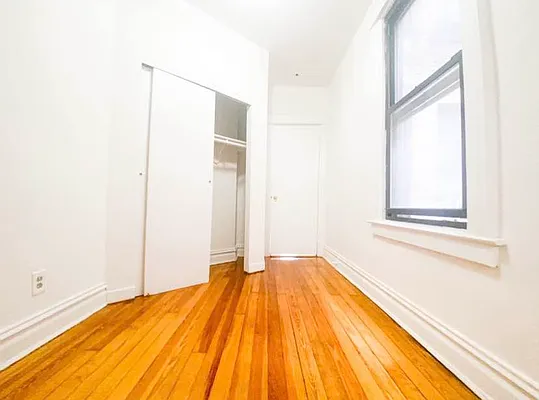 Rented by RealTegrity NY LLC | media 20