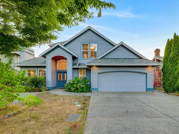 1903 144th St, Surrey, BC V4A 7M6