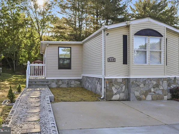 438 Sarah Anne Dr, Lothian, MD 20711