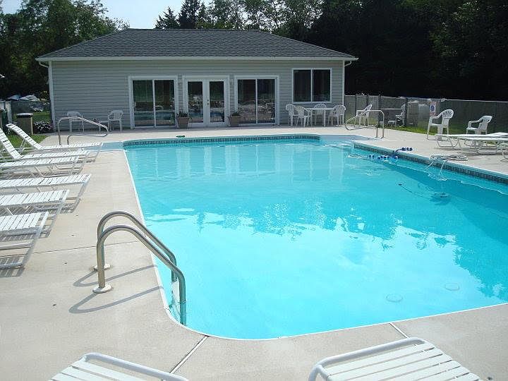 2nd image of 1439 Route 9 N APT 12