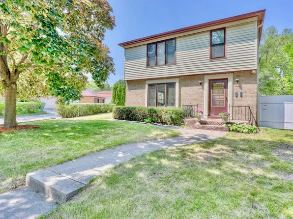 3175 North 58th STREET, Milwaukee, WI 53216