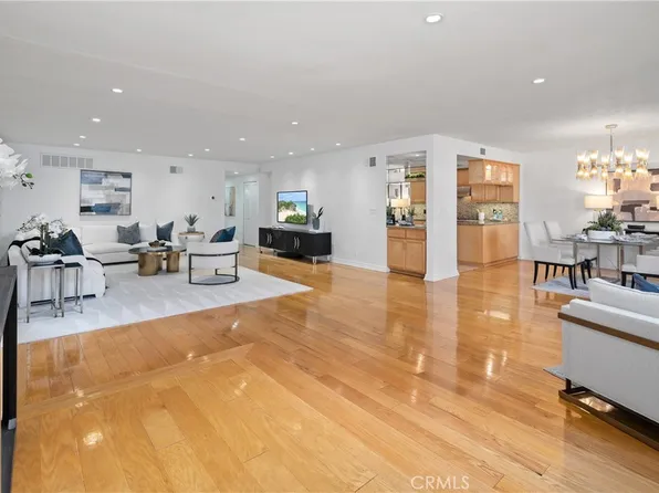 11687 Bellagio Rd APT 12, Los Angeles, CA 90049