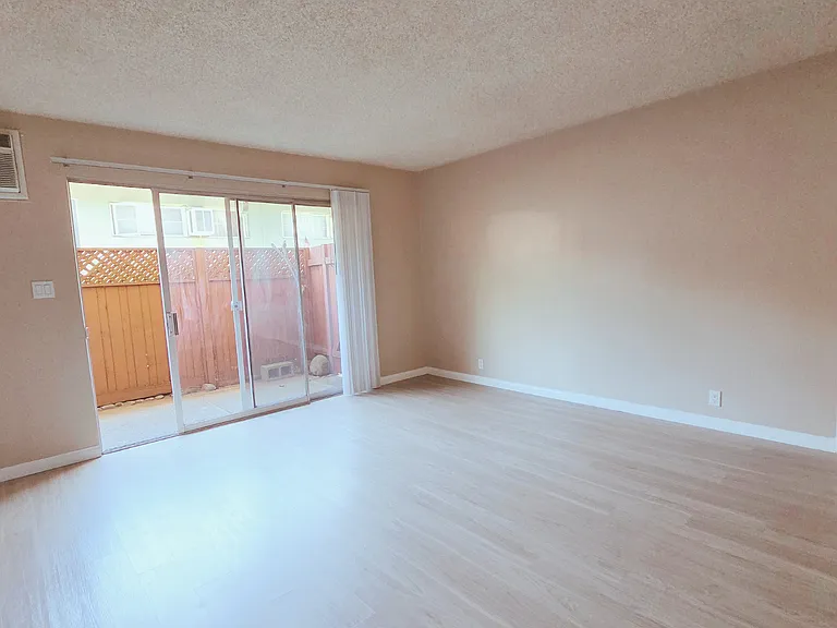 1815 Fremont Ave — Photo 3