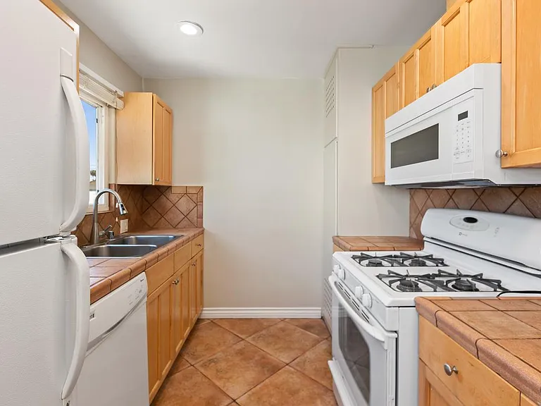 2904 Adams Ave — Photo 8