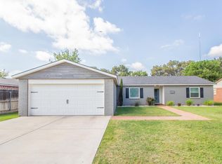 2403 95th St, Lubbock, TX 79423