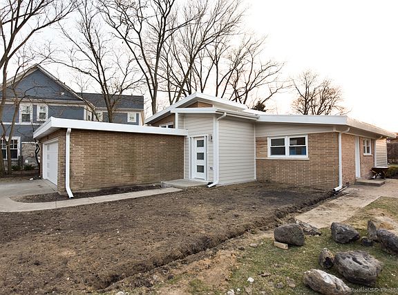 2nd image of 333 Beverly Dr