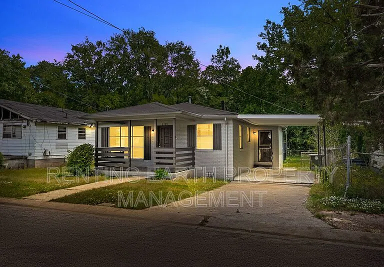 6109 Blocton Ave — Photo 1