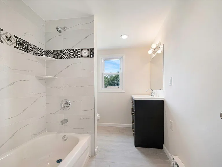 110 East Dr #2 — Photo 7