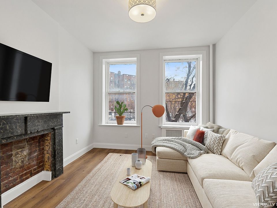 1st image of 11 Carmine St APT 2A
