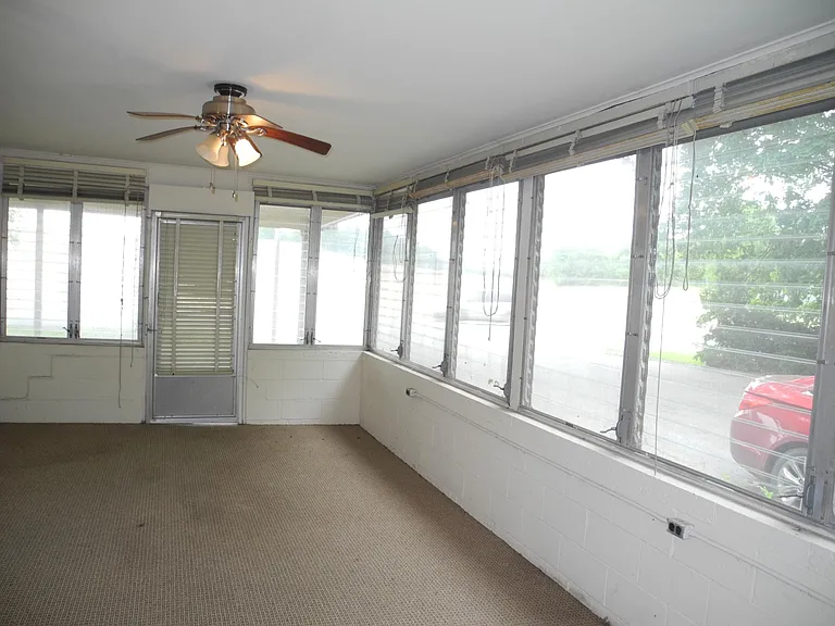 21006 Jefferson Blvd #A — Photo 36