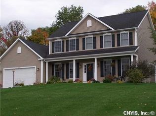 102 Snowflake Cir, Camillus, NY 13031