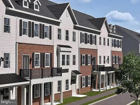 2nd image of 101 Four Leaf Dr