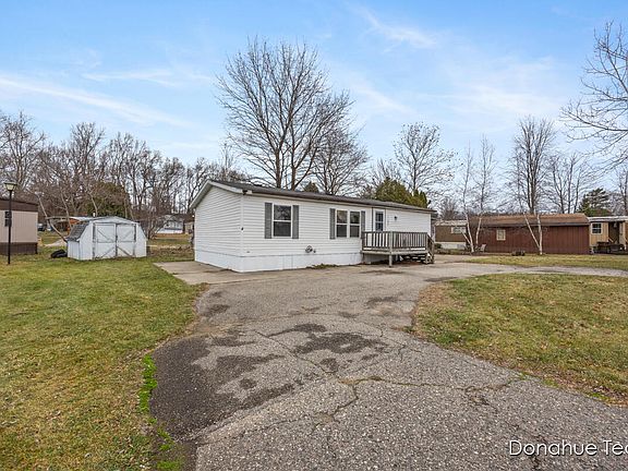 3rd image of 11299 Ann St SE #33
