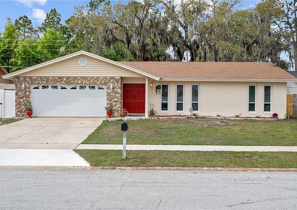 1st image of 736 Woodvalley Way