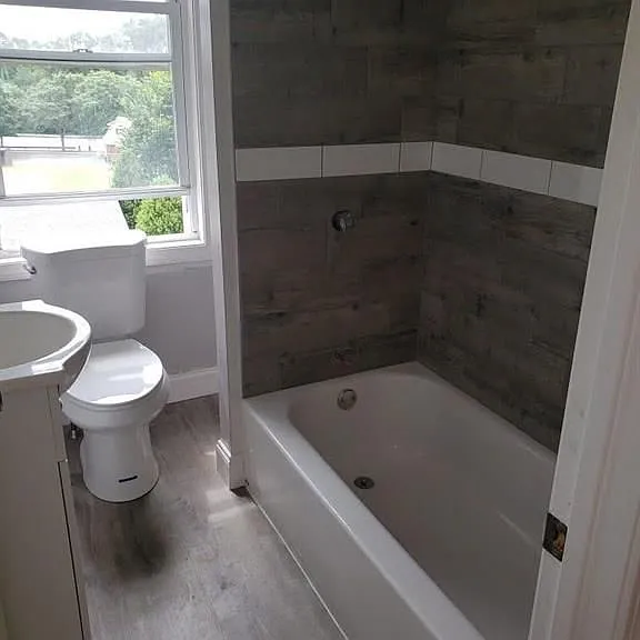 474 Branch Ave #3 — Photo 4