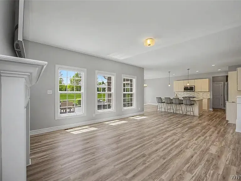 46 Eagleview Dr — Photo 9
