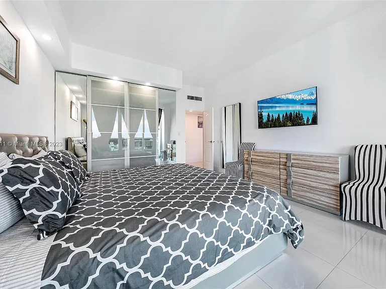 4001 S Ocean Dr #2 — Photo 19
